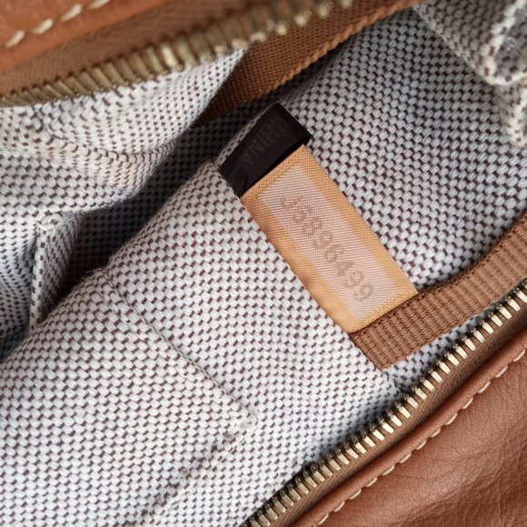 Dooney & Bourke soft leather bag, excellent condition! - Picture 3 of 10